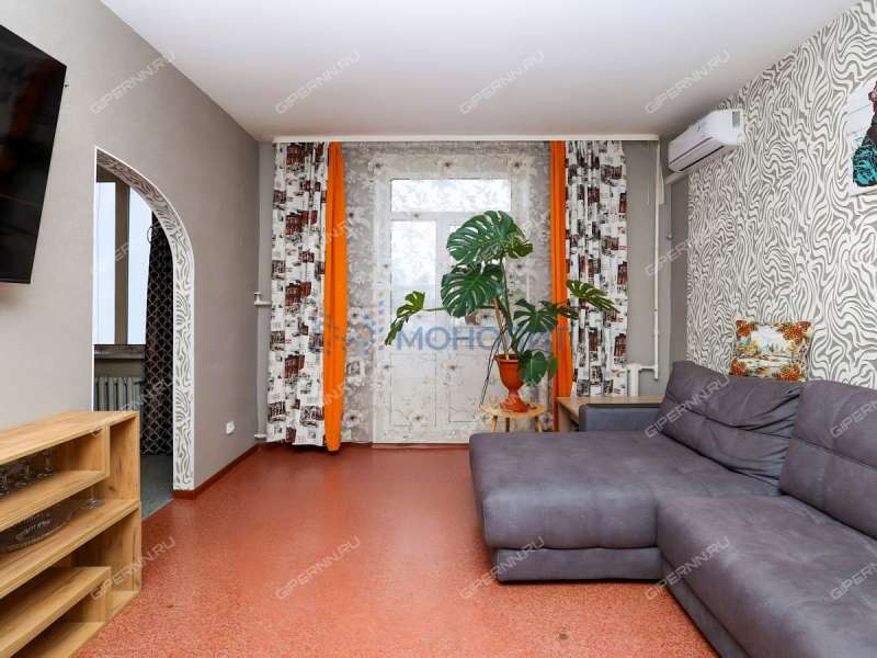 трёхкомнатная квартира на Московском шоссе дом 141