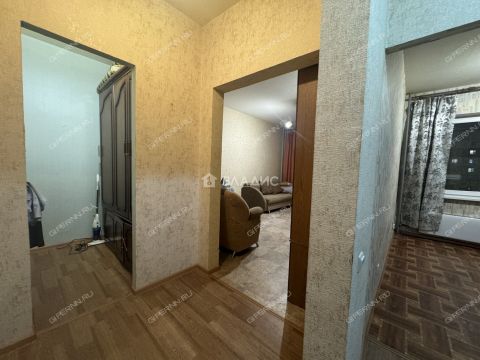 1-komnatnaya-b-r-60-letiya-oktyabrya-d-23-k4 фото