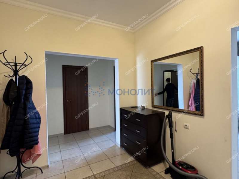 трёхкомнатная квартира на улице Родионова дом 27