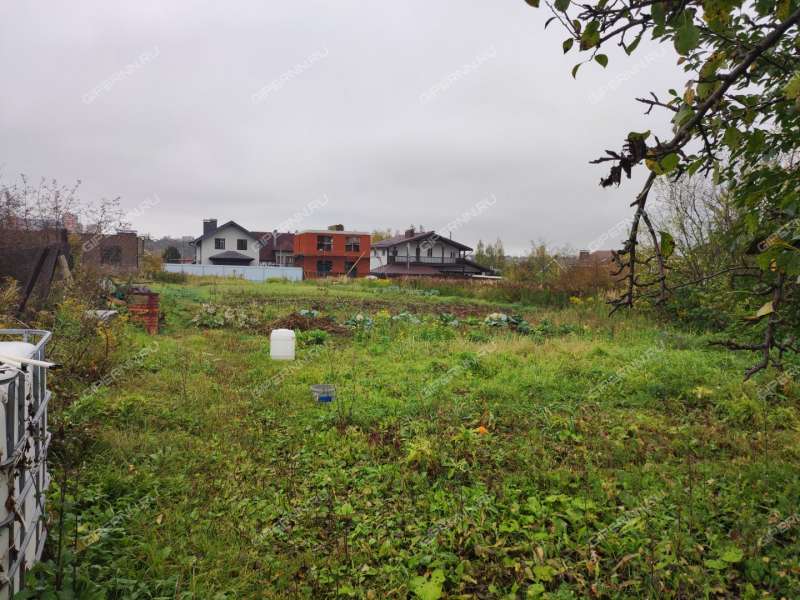 дом на Центральной улице