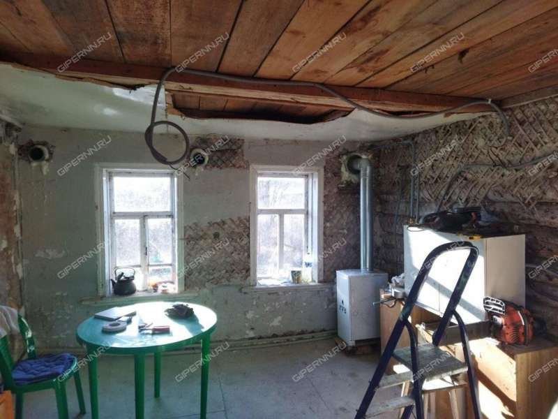 дом на Подгорной улице село Толба