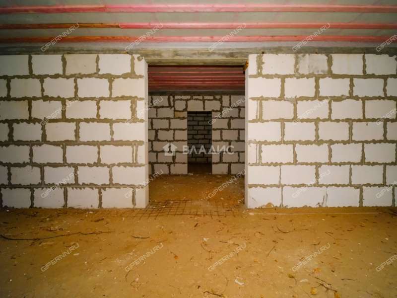 дом на  село Безводное