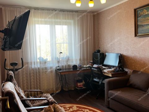 3-komnatnaya-ul-dnepropetrovskaya-d-8 фото