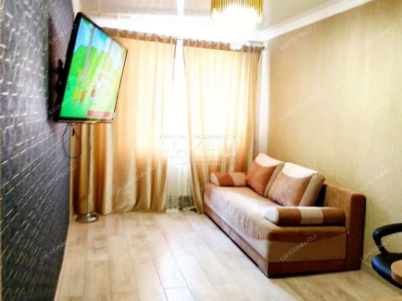 трёхкомнатная квартира на улице Октябрьской Революции дом 40