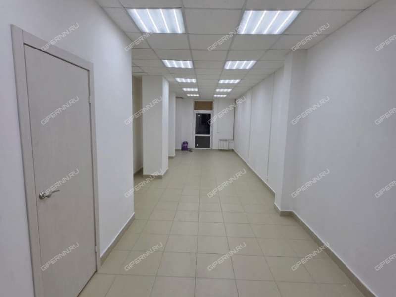 помещение под помещение свободного назначения, торговую площадь на улице Глеба Успенского