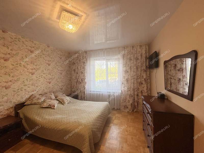 трёхкомнатная квартира на Космической улице дом 55