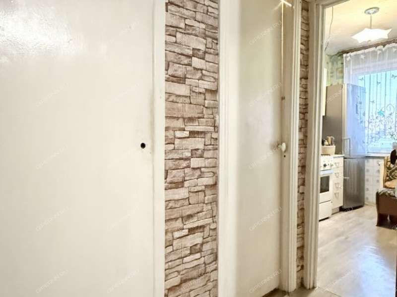 трёхкомнатная квартира на улице Политбойцов дом 12