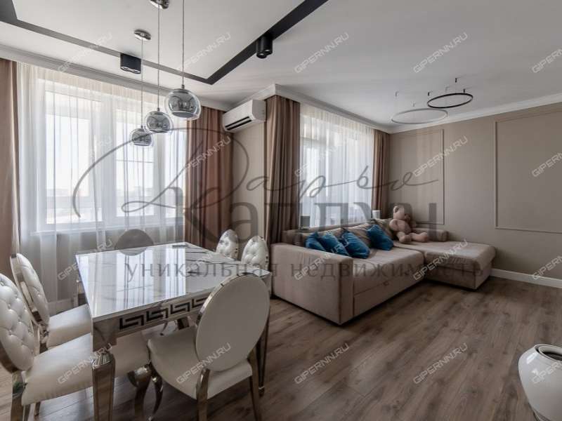 четырёхкомнатная квартира на улице Маршала Баграмяна дом 1