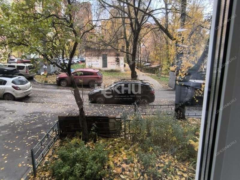 помещение под недвижимость под медицинские учреждения на улице Звездинка