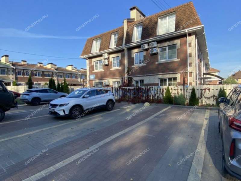 таунхаус в деревне Новая