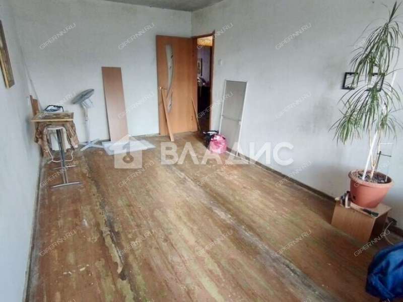 трёхкомнатная квартира на улице Сергея Тюленина дом 20