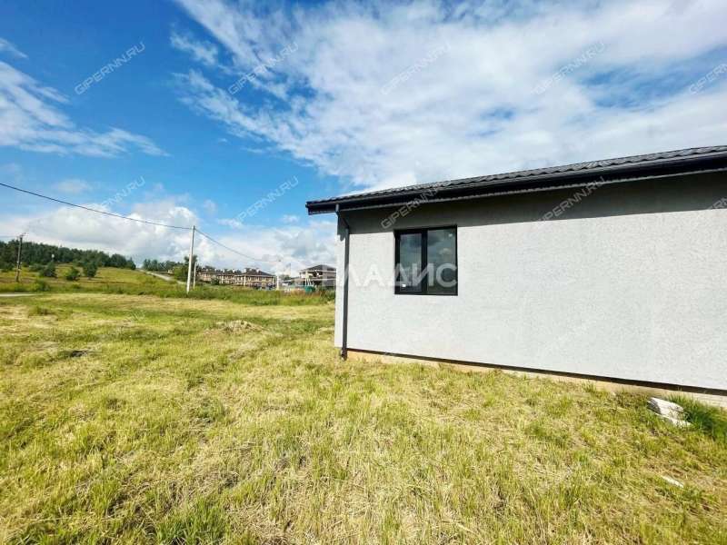 дом на улице Аверьянова деревня Студенец