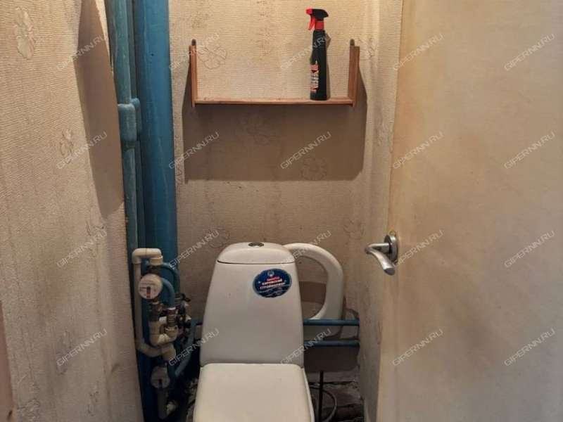 трёхкомнатная квартира на улице Коминтерна дом 22