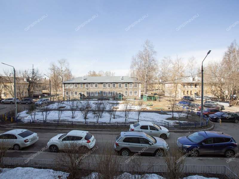 трёхкомнатная квартира на Днепропетровской улице дом 16