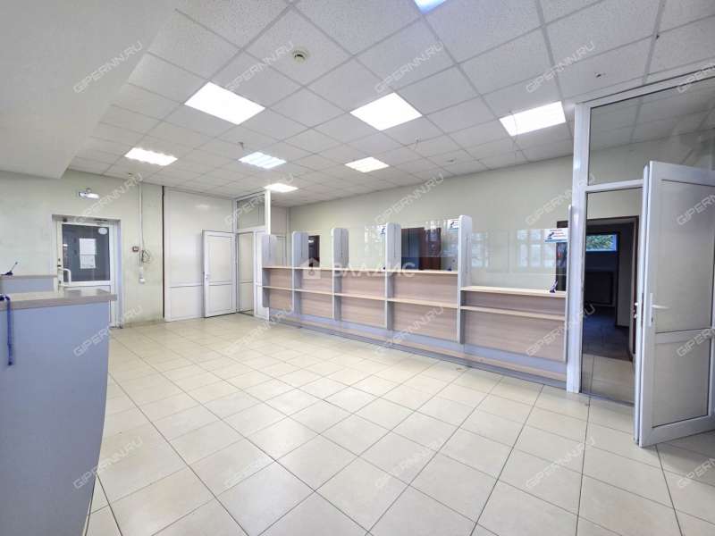 помещение под помещение свободного назначения на улице Юлиуса Фучика