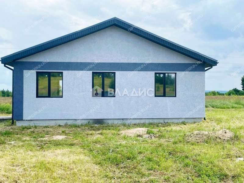 дом на улице Аверьянова деревня Студенец