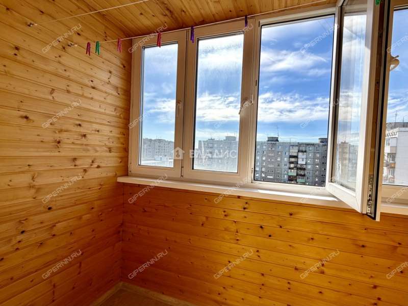 трёхкомнатная квартира на Комсомольской улице дом 19