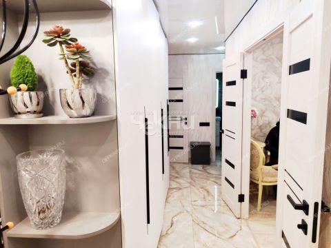 3-komnatnaya-ul-oktyabrskoy-revolyucii-d-40 фото