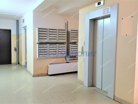 2-komnatnaya-b-r-yuzhnyy-d-3 фото