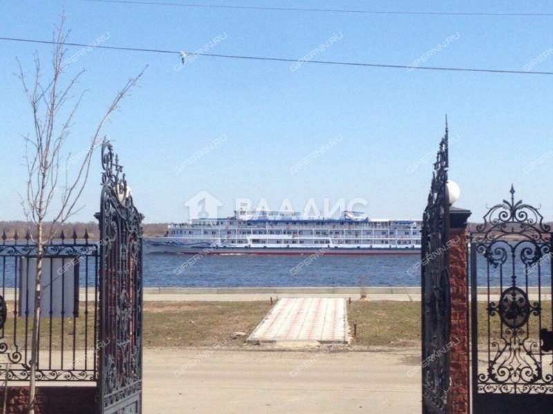 здание под офис, торговую площадь на улице Туполева город Балахна