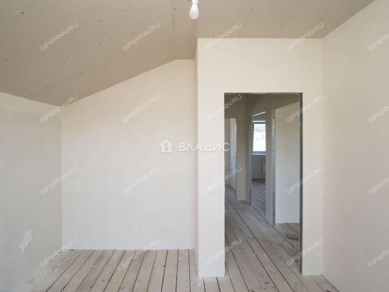 дом на  село Елховка