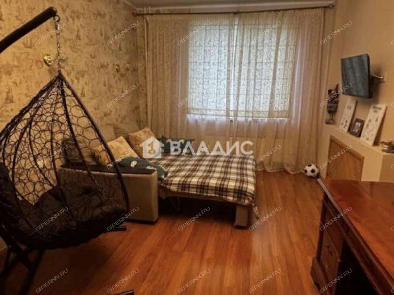 трёхкомнатная квартира на улице Родионова дом 165 к1
