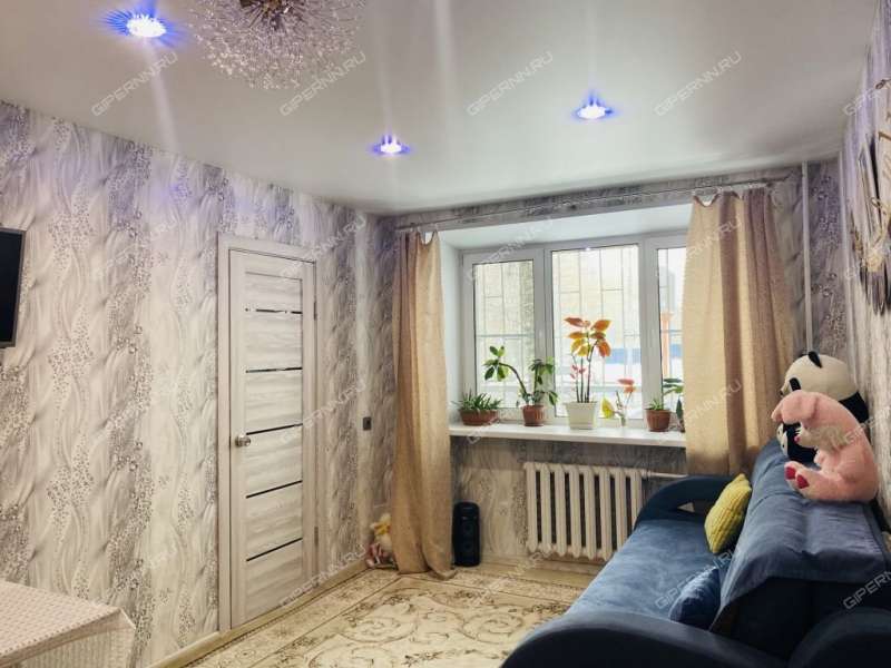 двухкомнатная квартира на улице Героя Попова дом 35  к1