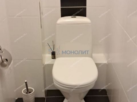 3-komnatnaya-ul-vyatskaya-d-9 фото