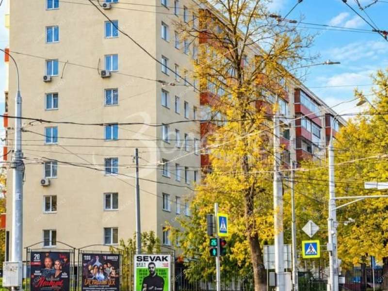 трёхкомнатная квартира на улице Белинского дом 49