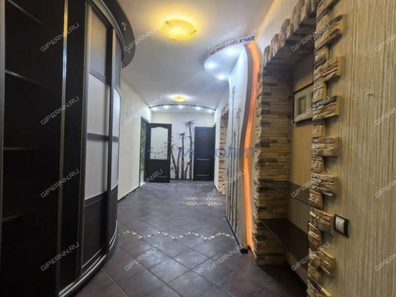трёхкомнатная квартира на улице Фрунзе дом 21