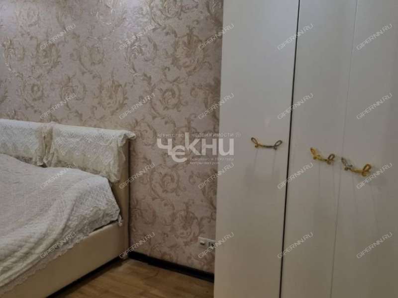 однокомнатная квартира на улице Героев Космоса дом 6