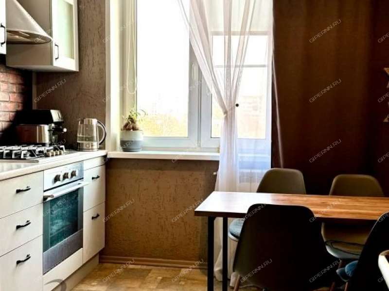 двухкомнатная квартира на улице Краснодонцев дом 13