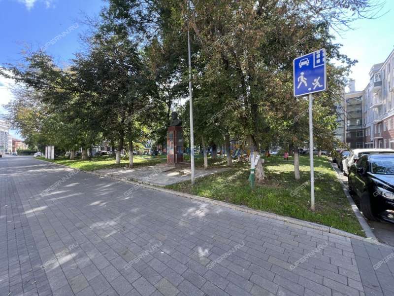 трёхкомнатная квартира на улице Минина дом 5