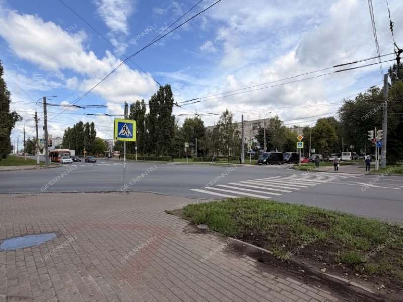 двухкомнатная квартира на проспекте Бусыгина дом 19