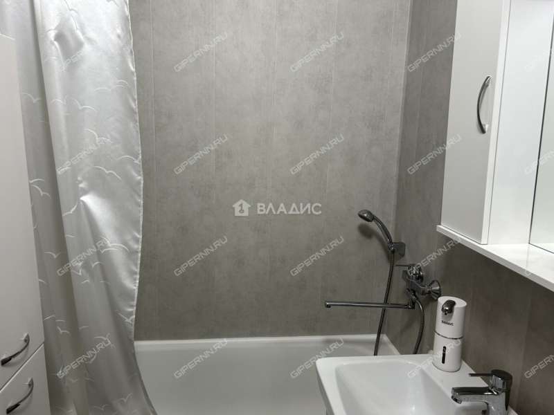 двухкомнатная квартира на улице Федосеенко дом 102