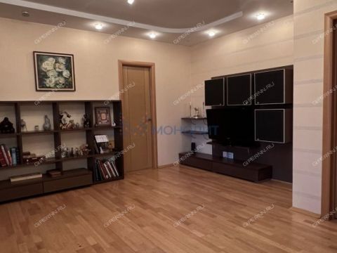 4-komnatnaya-ul-nesterova-d-33 фото