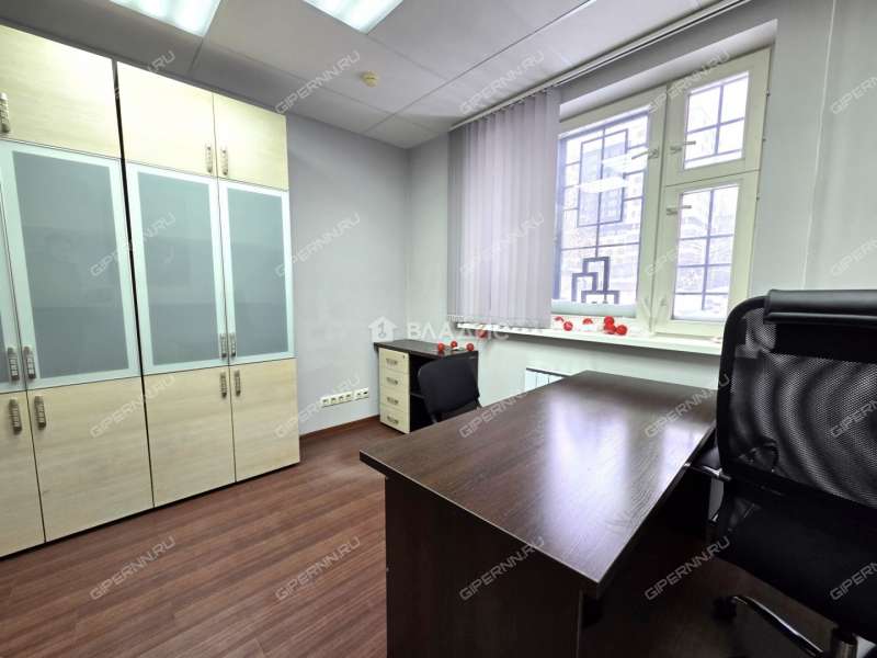 помещение под офис на улице Братьев Игнатовых