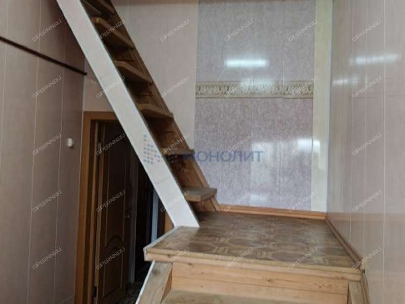 дом на Островского деревня Елевая (Редькинский сельсовет