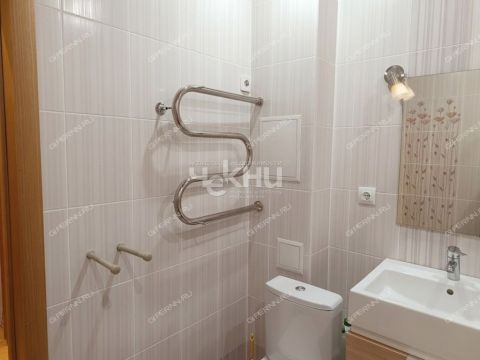 2-komnatnaya-ul-germana-lopatina-d-12-k1 фото