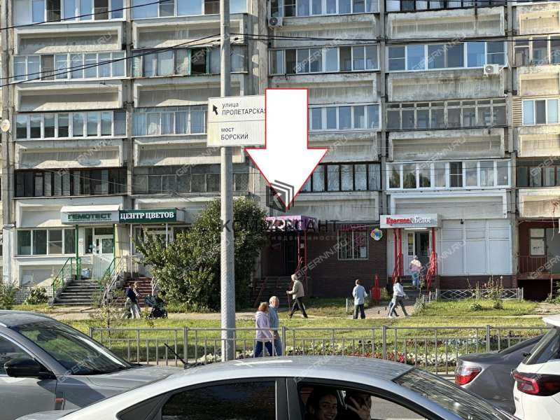 помещение под торговую площадь на улице Карла Маркса