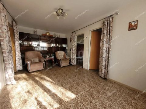 4-komnatnaya-ul-raduzhnaya-d-14 фото