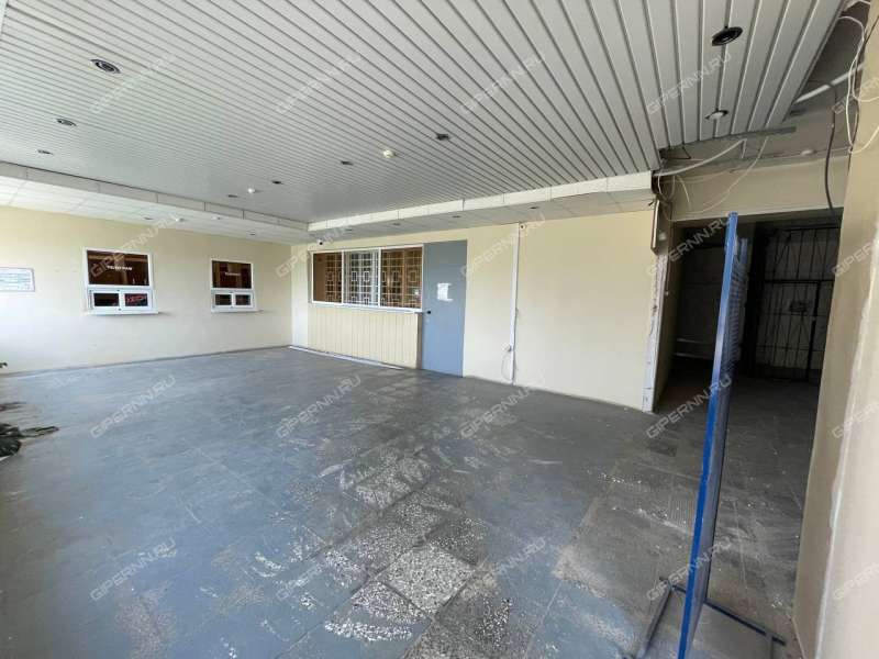 помещение под помещение свободного назначения, торговую площадь на Садовой улице село Работки