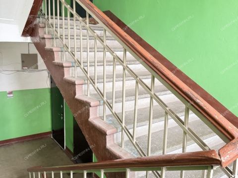 1-komnatnaya-ul-oktyabrskoy-revolyucii-d-70 фото