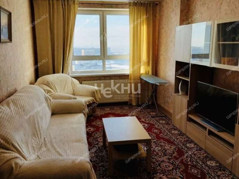 трёхкомнатная квартира на проспекте Гагарина дом 101 к2