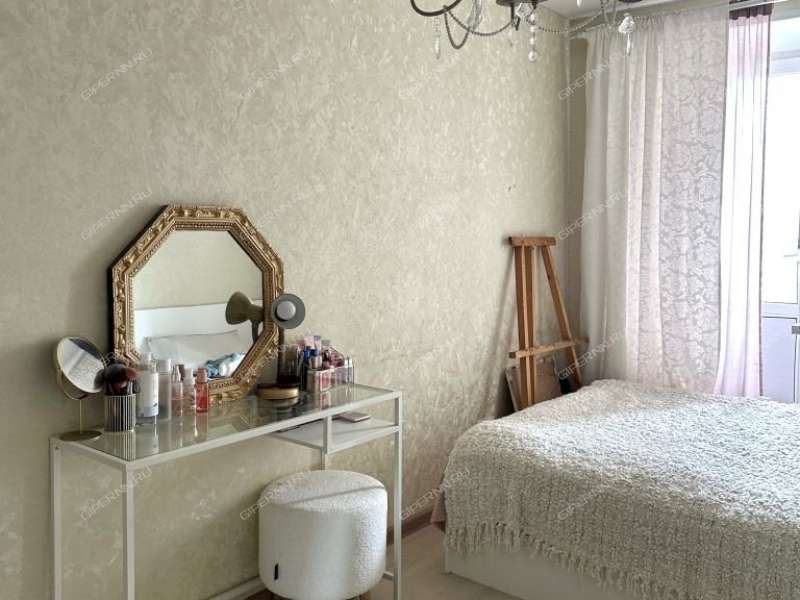 четырёхкомнатная квартира на Мончегорской улице дом 18 к2