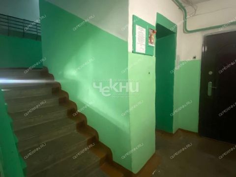3-komnatnaya-ul-makovskogo-d-19 фото