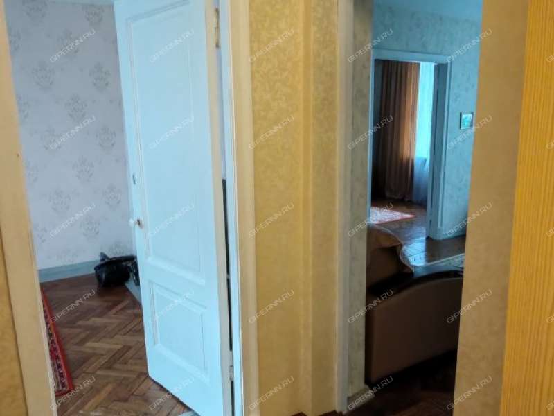 трёхкомнатная квартира на Московском шоссе дом 81