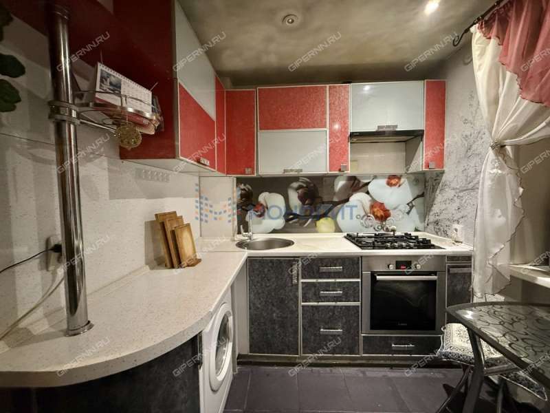 трёхкомнатная квартира на Республиканской улице дом 33