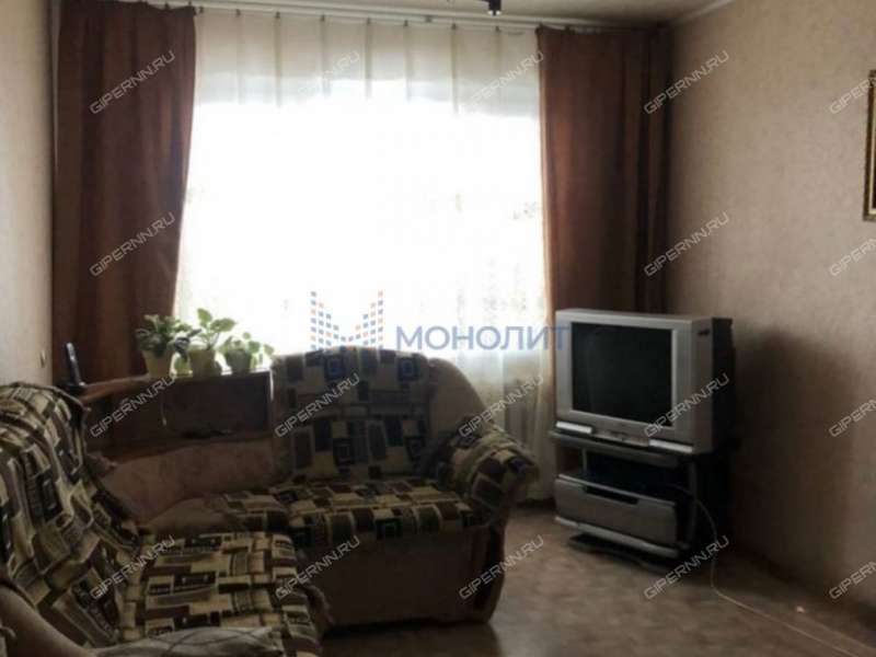 трёхкомнатная квартира на улице Строкина дом 8