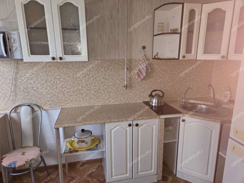 двухкомнатная квартира в 6-м микрорайоне дом 15Б